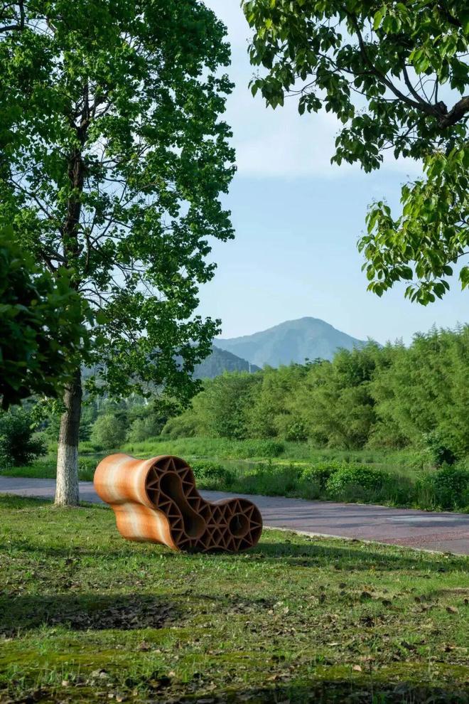 界级中轴线”承包你所有“未来想象”！AG真人国际未来是什么样？这条“世(图11)