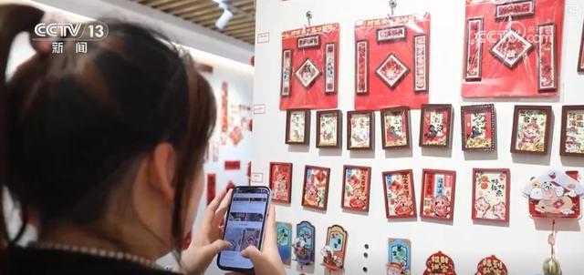 齐头并进 新品添巧思催热“年经济”新热力AG真人登录“创意+科技”“传统+新潮”(图12)