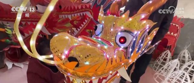 齐头并进 新品添巧思催热“年经济”新热力AG真人登录“创意+科技”“传统+新潮”(图10)